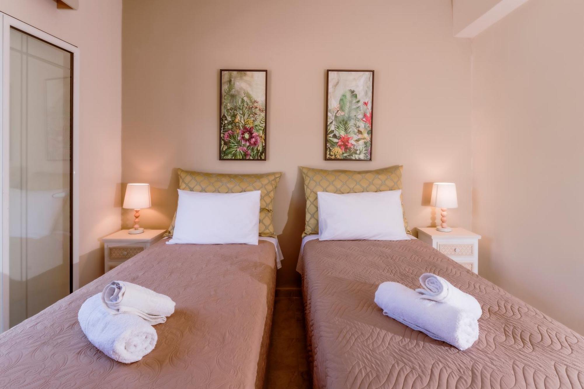 Roxa Seaview Apartment Agios Leon Dış mekan fotoğraf